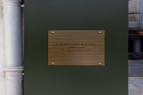 Foto van Vertrouwelijke kamer 3, op een steenworp afstand van het Louvre - Untagged