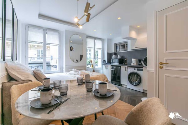 Foto van Luxe appartement met 1 slaapkamer en 4 zitplaatsen in het hart van Parijs. - Untagged