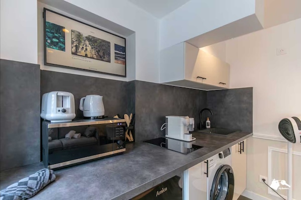 Foto van Luxe appartement met 1 slaapkamer en 4 zitplaatsen in het hart van Parijs. - Untagged