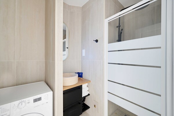 Foto van Schitterend appartement met airconditioning – 2BR/6P – St Germain-des-Prés - Untagged