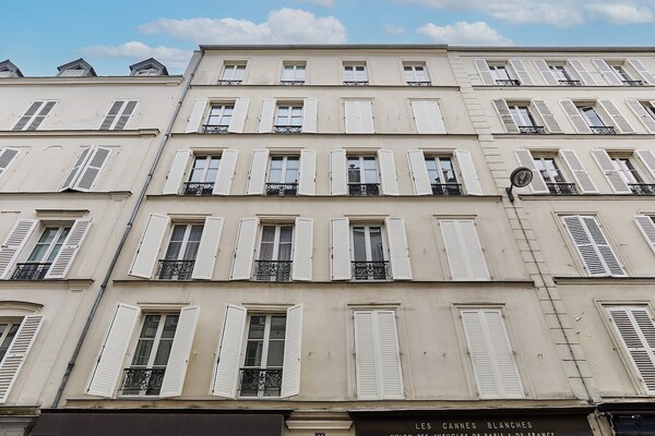Foto van Appartement voor 2/4 personen Eiffeltoren Invalides - Untagged