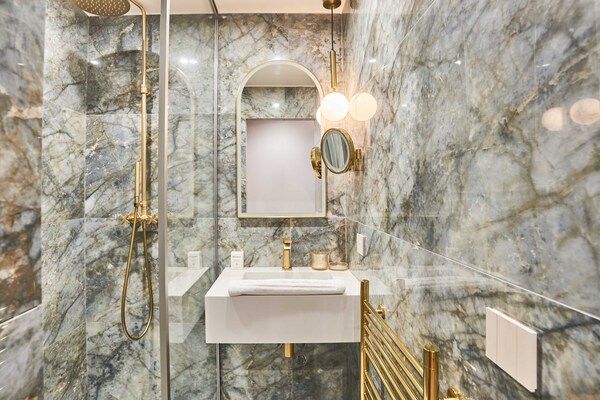 Foto van Subliem AC-appartement - Champs Elysées - Vakantiehuis in Paris - Untagged