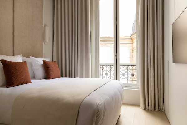 Foto van Luxe appartement - 2 slaapkamers/6 plaatsen - Madeleine/Saint Honore - Untagged