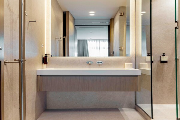 Foto van Luxe appartement met airconditioning, 2 slaapkamers/6 plaatsen - Madeleine - Untagged