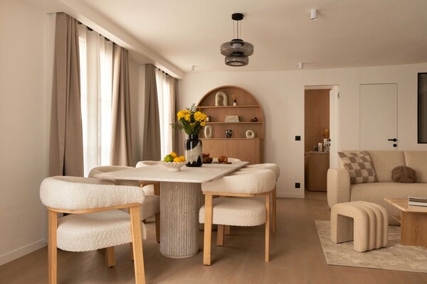 Foto van Elegant appartement - 3 slaapkamers - 8 plaatsen - Canal Saint-Martin - Untagged