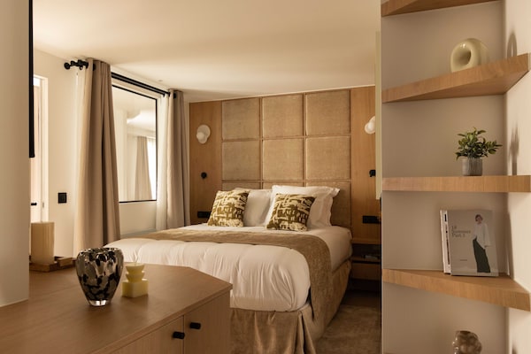 Foto van Elegant appartement - 3 slaapkamers - 8 plaatsen - Canal Saint-Martin - Untagged