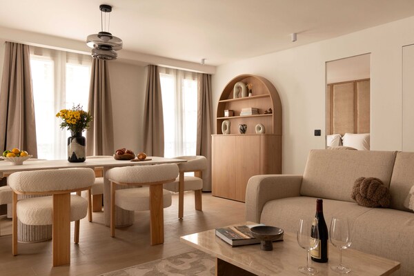 Foto van Elegant appartement - 3 slaapkamers - 8 plaatsen - Canal Saint-Martin - Untagged