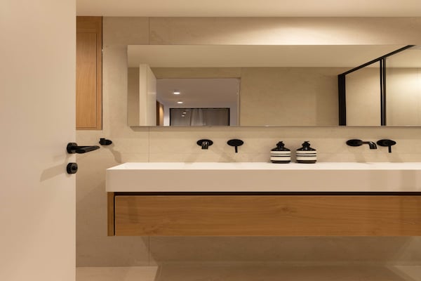 Foto van Elegant appartement - 3 slaapkamers - 8 plaatsen - Canal Saint-Martin - Untagged