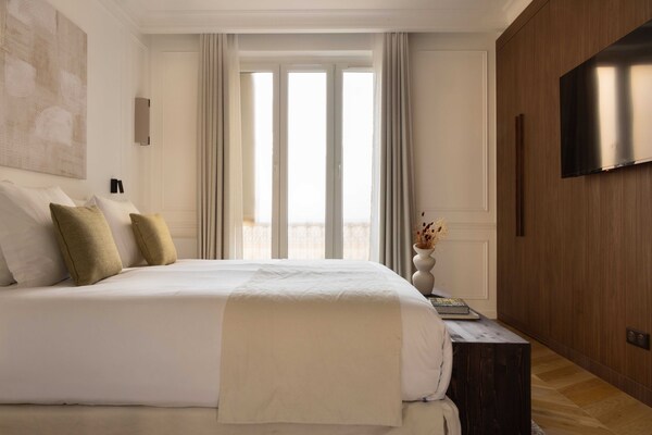 Foto van Luxe appartement / Airconditioning - 4 slaapkamers / 8 plaatsen - Bastille - Untagged