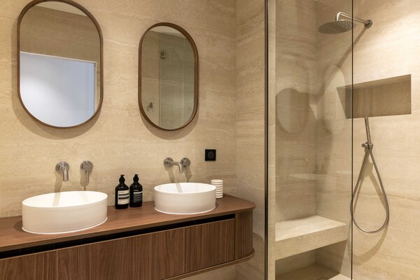 Foto van Luxe appartement / Airconditioning - 4 slaapkamers / 8 plaatsen - Bastille - Untagged