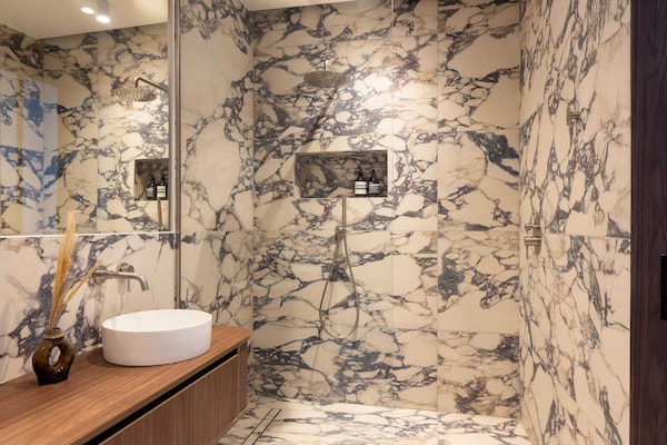 Foto van Luxe appartement / Airconditioning - 4 slaapkamers / 8 plaatsen - Bastille - Untagged