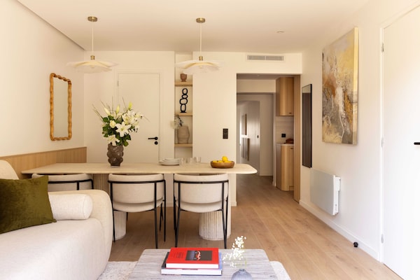 Foto van Elegant appartement - AC-3BR-8P - Place de la Nation - Untagged