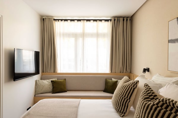 Foto van Elegant appartement - AC-3BR-8P - Place de la Nation - Untagged