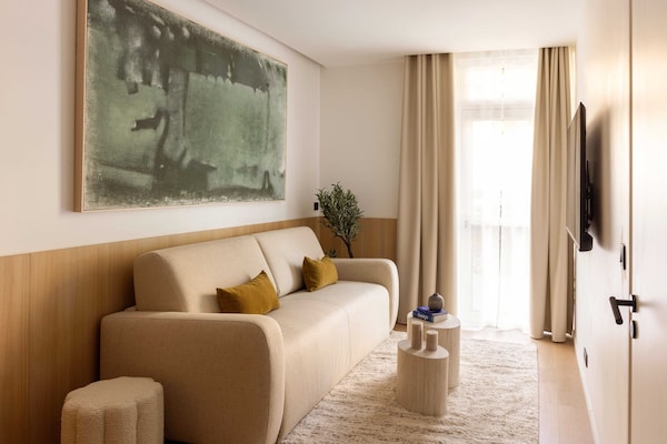 Foto van Elegant appartement met airconditioning, 1 slaapkamer - 4 personen - Nation - Untagged