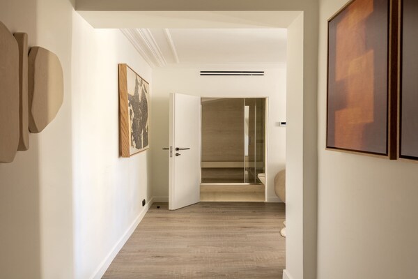 Foto van Prachtig appartement met airconditioning –1 slaapkamer/4 personen– Alésia - HallReception