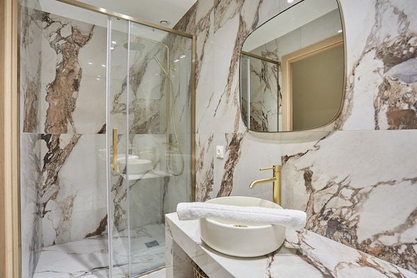 Foto van Subliem & Nieuw Apart Saint Germain Invalide - Vakantiehuis in Paris - 