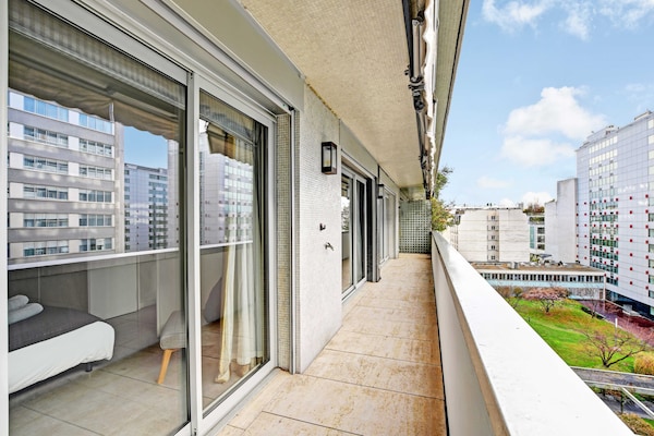 Foto van Uitzonderlijk 3BDR/6P appartement - Uitzicht op de Eiffeltoren - Untagged