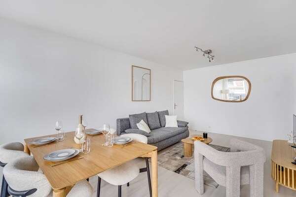 Foto van Ruim appartement met 1 slaapkamer en 2 badkamers - Auteuil - Untagged