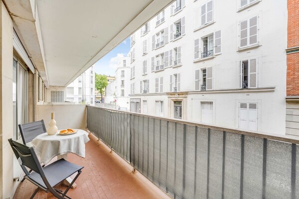 Foto van Ruim appartement met 1 slaapkamer en 2 badkamers - Auteuil - Untagged