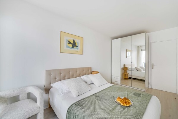 Foto van Ruim appartement met 1 slaapkamer en 2 badkamers - Auteuil - Untagged