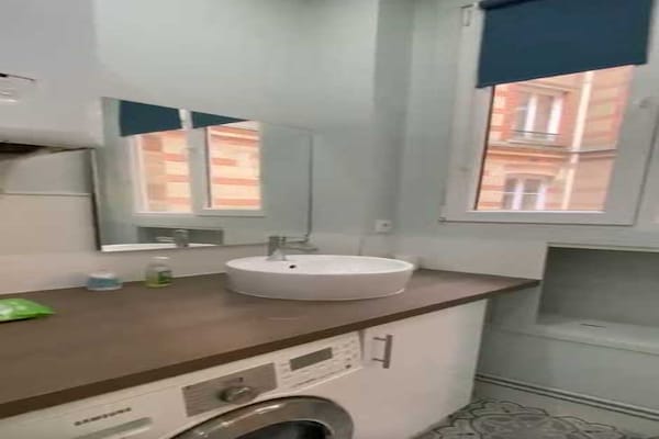 Foto van 2-slaapkamer/4-persoons appartement nabij Batignolles - Untagged