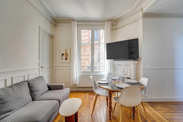 Foto van 2-slaapkamer/4-persoons appartement nabij Batignolles - LivingRoom