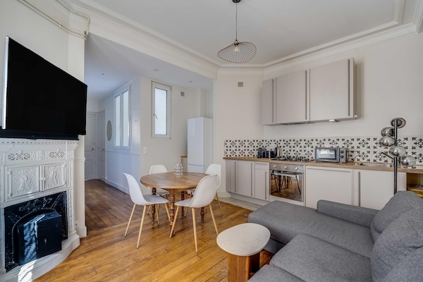 Foto van 2-slaapkamer/4-persoons appartement nabij Batignolles - LivingRoom