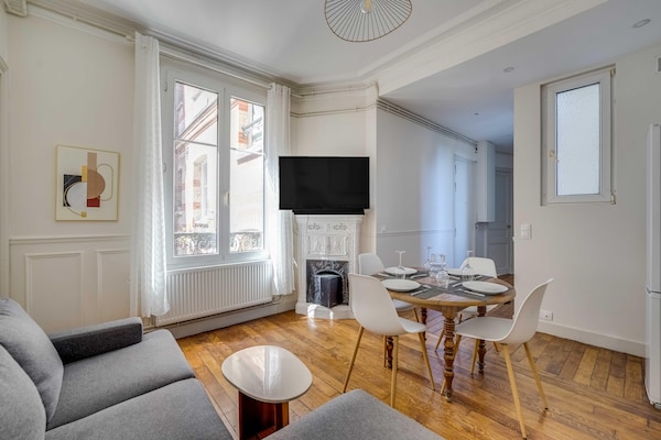 Foto van 2-slaapkamer/4-persoons appartement nabij Batignolles - LivingRoom
