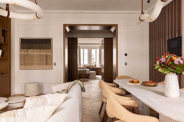 Foto van Prestigieus appartement met airconditioning, 4 slaapkamers/10 plaatsen – Arc de Triomphe - Untagged