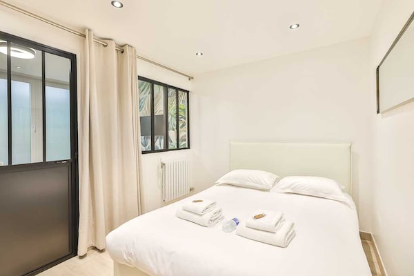 Foto van Onlangs gerenoveerd appartement ☆ Canal de Lourq ☆ - 