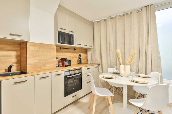 Foto van Onlangs gerenoveerd appartement ☆ Canal de Lourq ☆ - 