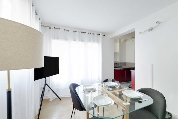 Foto van Prachtig appartement 2 slaapkamers/6 personen – Eiffeltoren - Untagged