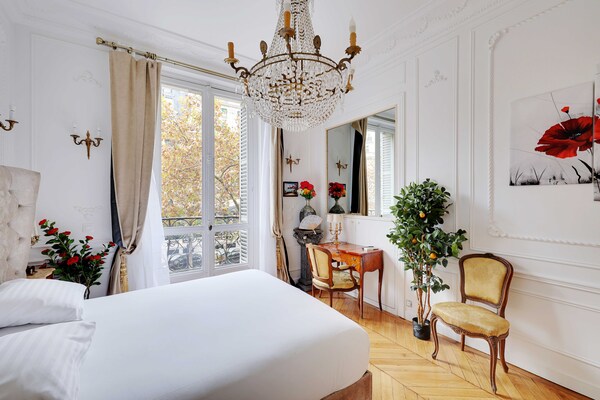 Foto van Luxe appartement met 2 slaapkamers en 6 badkamers - Arc de Triomphe - Untagged