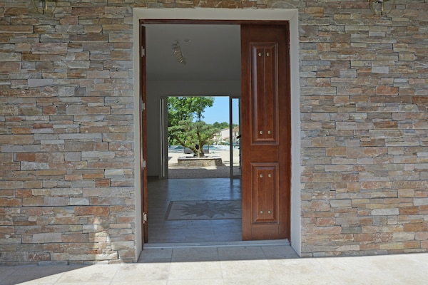Foto van Villa in Montauroux met Zwembad en Uitzicht - Vakantiehuis in Montauroux - HallReception