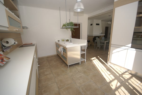 Foto van Vakantiehuis in Le Thor met privézwembad - Vakantiehuis in Le Thor - Kitchen
