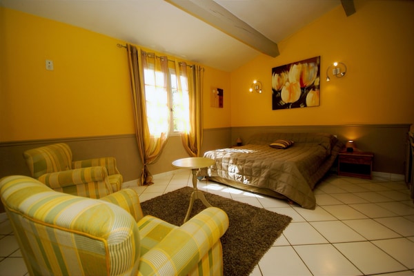 Foto van Vakantiehuis in Le Thor met privézwembad - Vakantiehuis in Le Thor - BedRoom