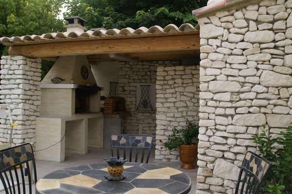 Foto van Vakantiehuis in Le Thor met privézwembad - Vakantiehuis in Le Thor - GardenSummer