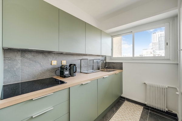 Foto van Licht appartement – 1 slaapkamer/4 personen – vlakbij Parijs en La Défense - Untagged