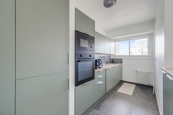 Foto van Licht appartement – 1 slaapkamer/4 personen – vlakbij Parijs en La Défense - Untagged
