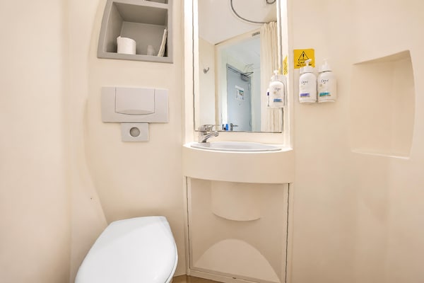 Foto van Citi Hotel London Heathrow - Standaard Tweepersoonskamer - BathRoom
