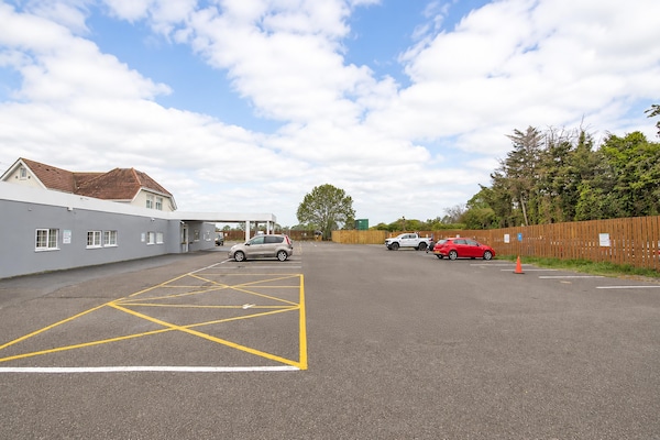 Foto van Citi Hotel London Heathrow - Kleine tweepersoonskamer - Geen raam - HotelFacilitiesAndServices