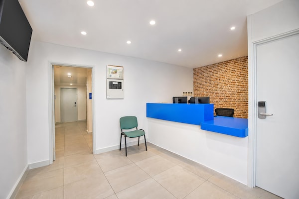 Foto van Citi Hotel London Heathrow - Standaard Dubbelkamer - Geen raam - HallReception