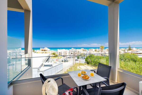 Foto van Appartement in Perivolia bij Strand - Vakantiehuis in Rethymno - TerraceBalcony