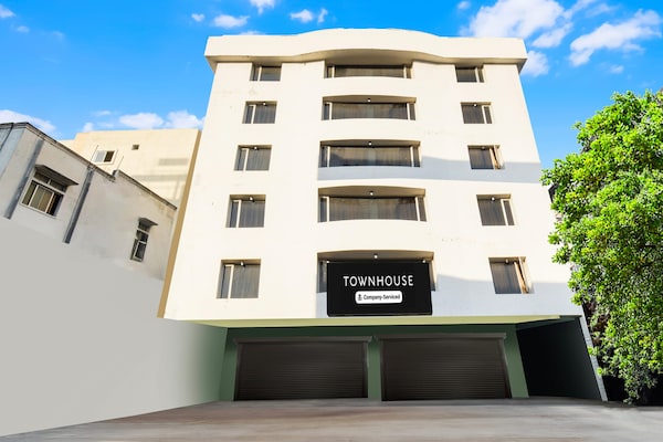 Foto van Gezellige verblijven in Red Hills Lakdikapul van S - ExteriorSummer