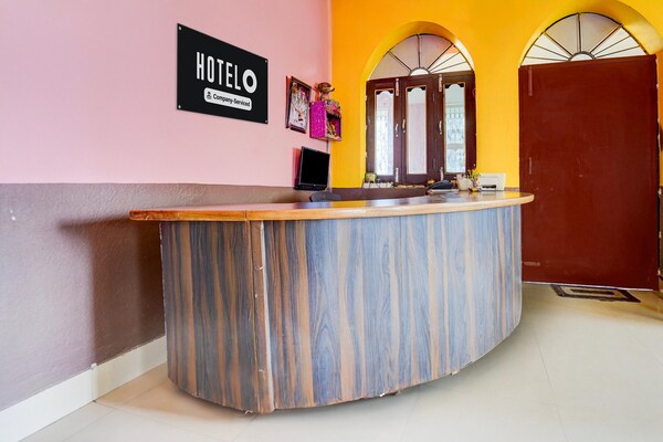 Foto van Bairiya-busterminal, Awadh-paleis - Vakantiehuis in Patna - HallReception