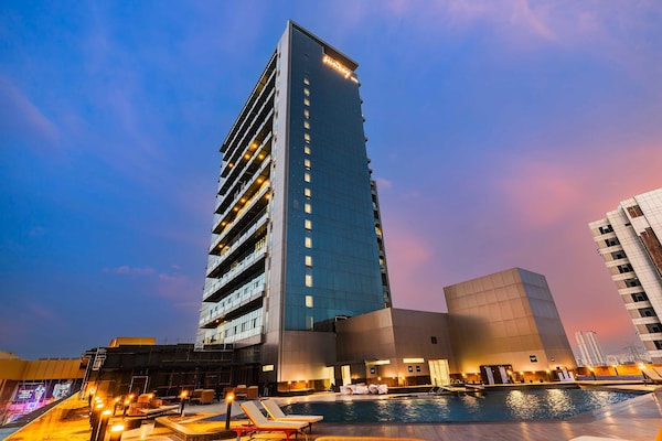 Foto van Sunday Hotel & Residences Gurugram - Vakantiehuis in Gurgaon - ExteriorSummer