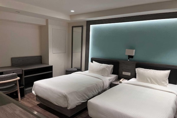 Foto van Sunday Hotel & Residences Gurugram - Vakantiehuis in Gurgaon - BedRoom