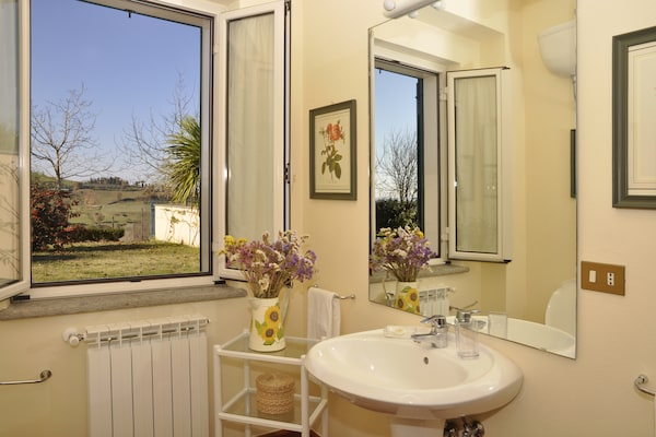 Foto van Villa in Lazio met Zwembad en Wijngaarden - Vakantiehuis in Magliano Sabina - BathRoom