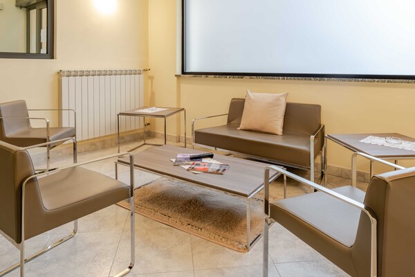 Foto van Hotel 3 Comfortabel verblijf in Ventimiglia - Vakantiehuis in Ventimiglia - Untagged