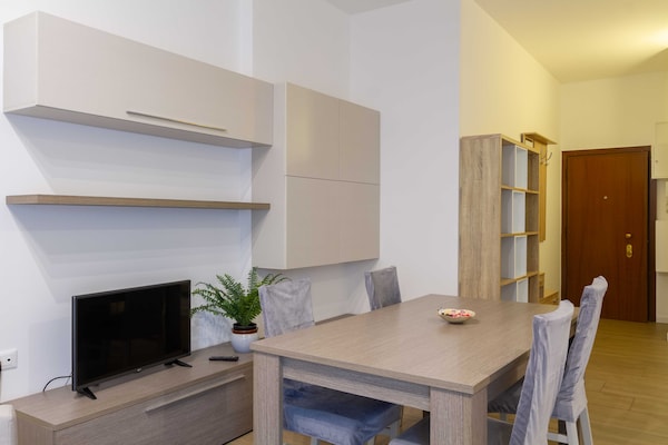 Foto van Prachtig 1BR appartement bij Milaan - Vakantiehuis in Sesto San Giovanni - Untagged